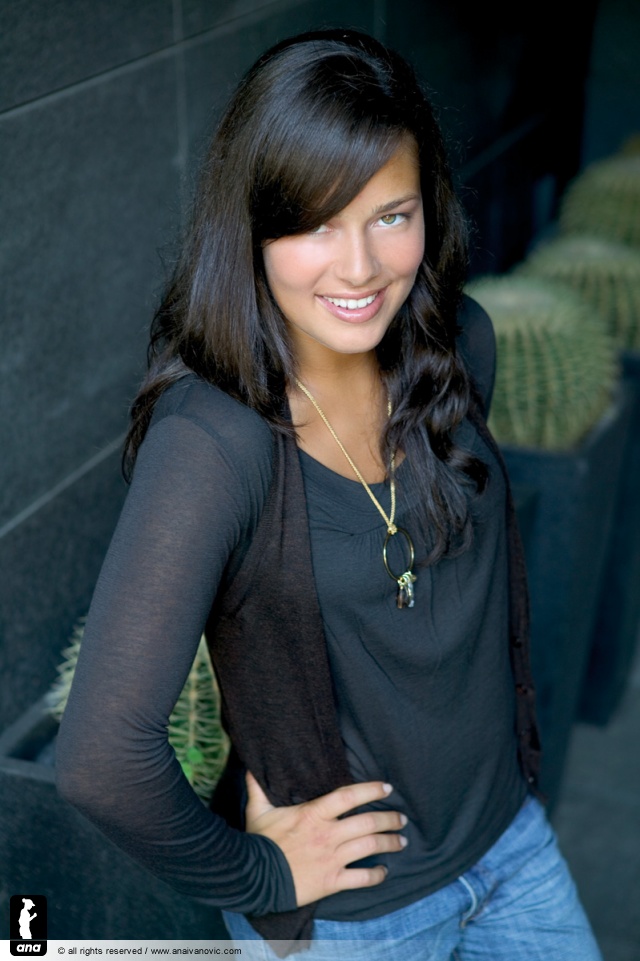 Elle0701.jpg